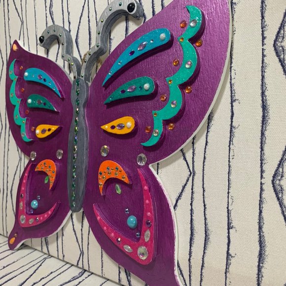 ⭐️#615- Hand Painted Wooden Butterfly - Picture 4 of 8